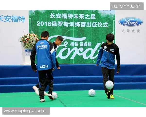 足球明星与机器人技术的完美结合助力未来体育竞技新篇章