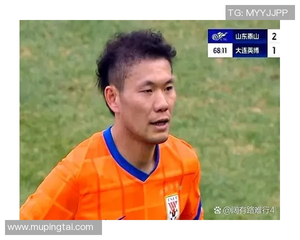 足球明星退役时泪水涌动背后的故事与感动瞬间